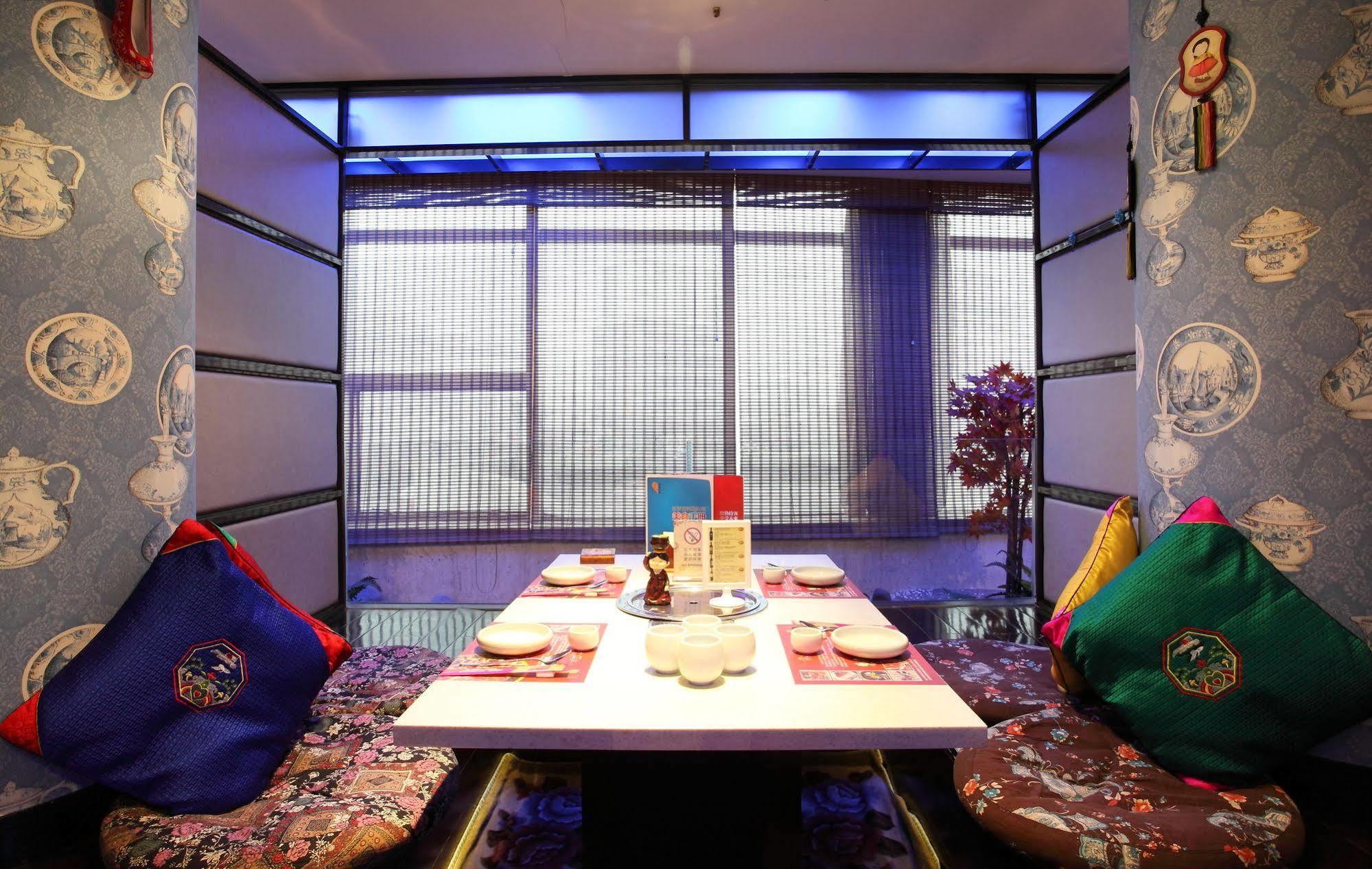 Weilai Conifer Hotel Zhengzhou Extérieur photo