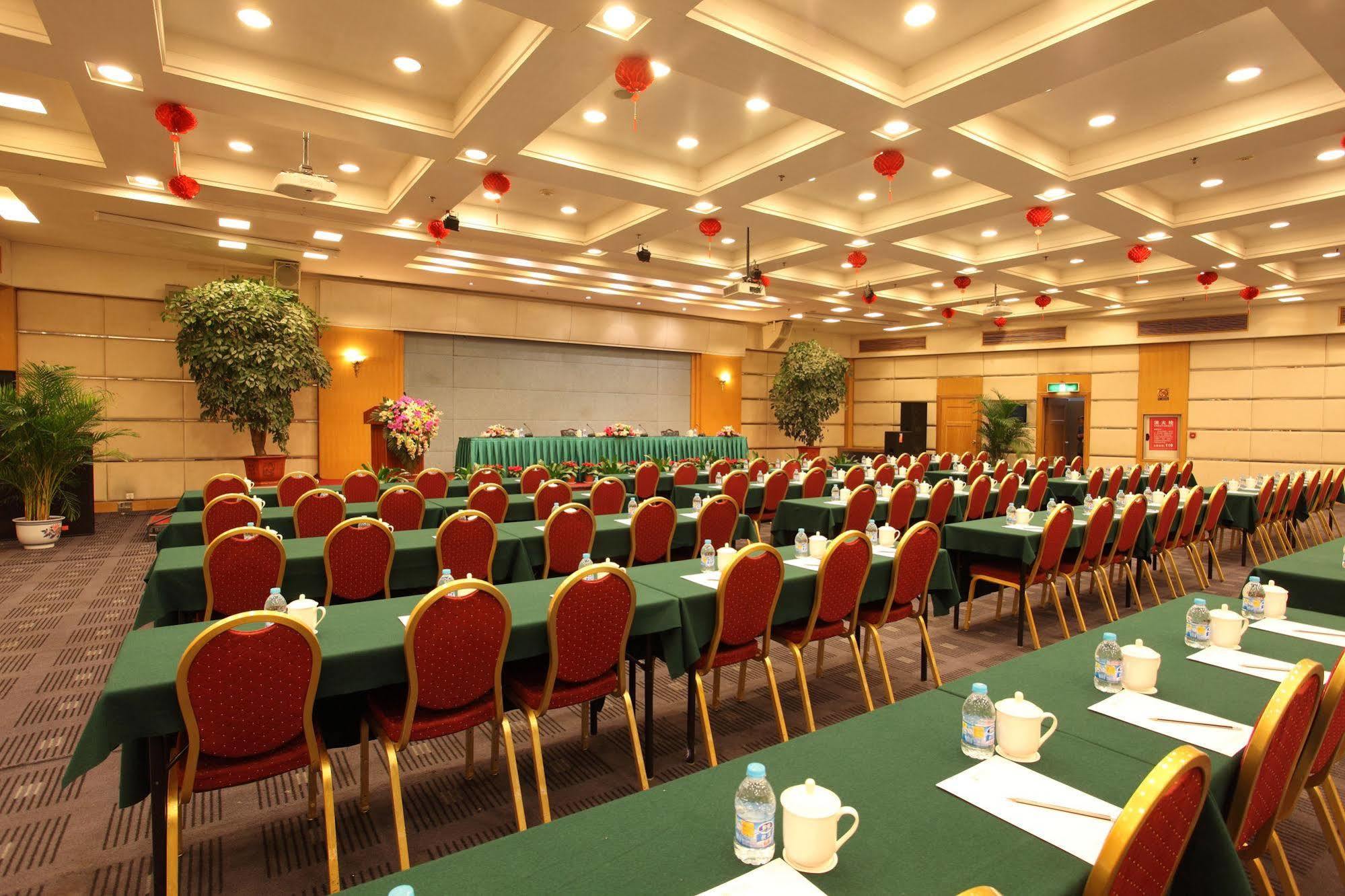 Weilai Conifer Hotel Zhengzhou Extérieur photo